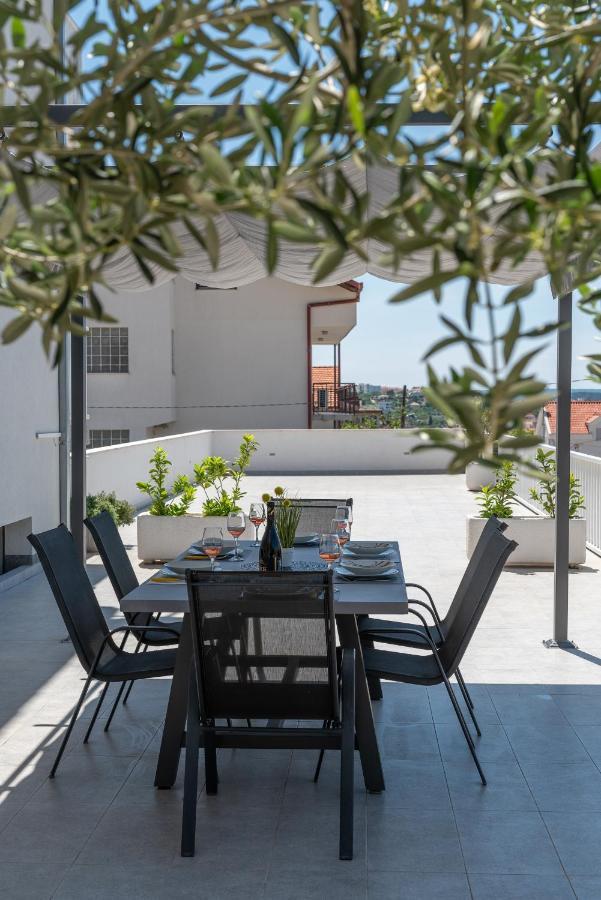Apartmani Ville Vengo Trogir Buitenkant foto