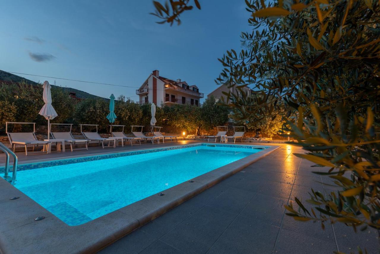 Apartmani Ville Vengo Trogir Buitenkant foto