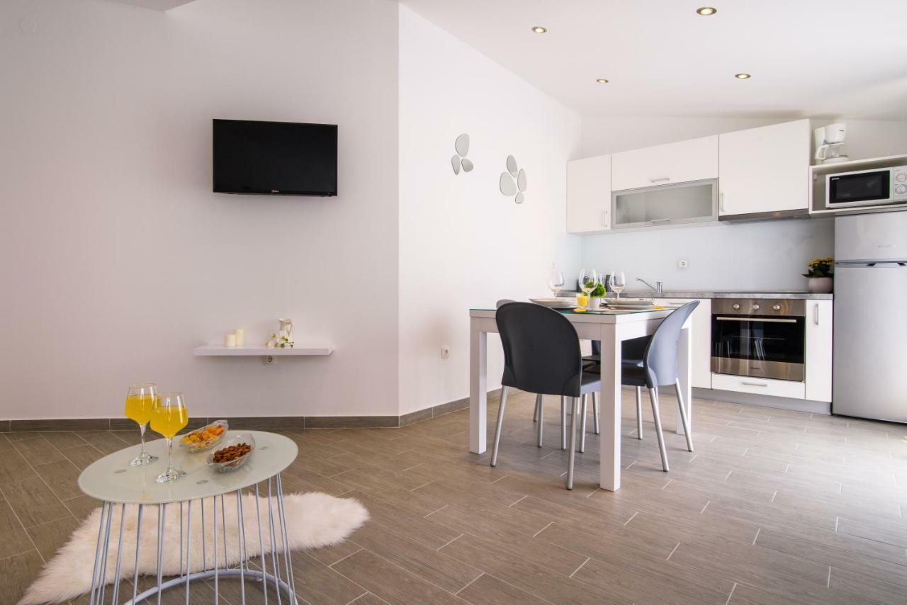 Apartmani Ville Vengo Trogir Buitenkant foto